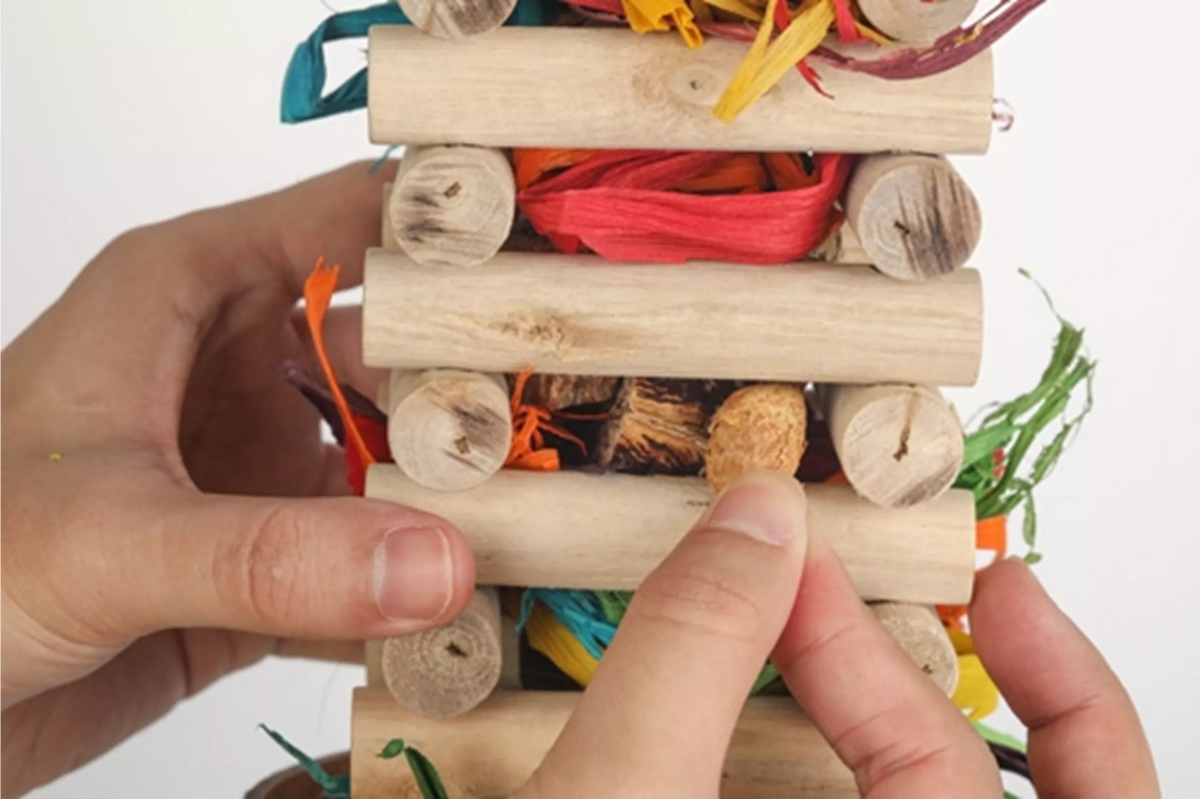 Quapas! Bird Toy Stacker
